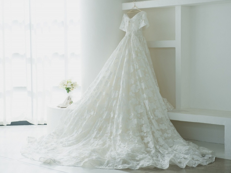 【特集】運命の一着に出会うウェディングドレスの選び方